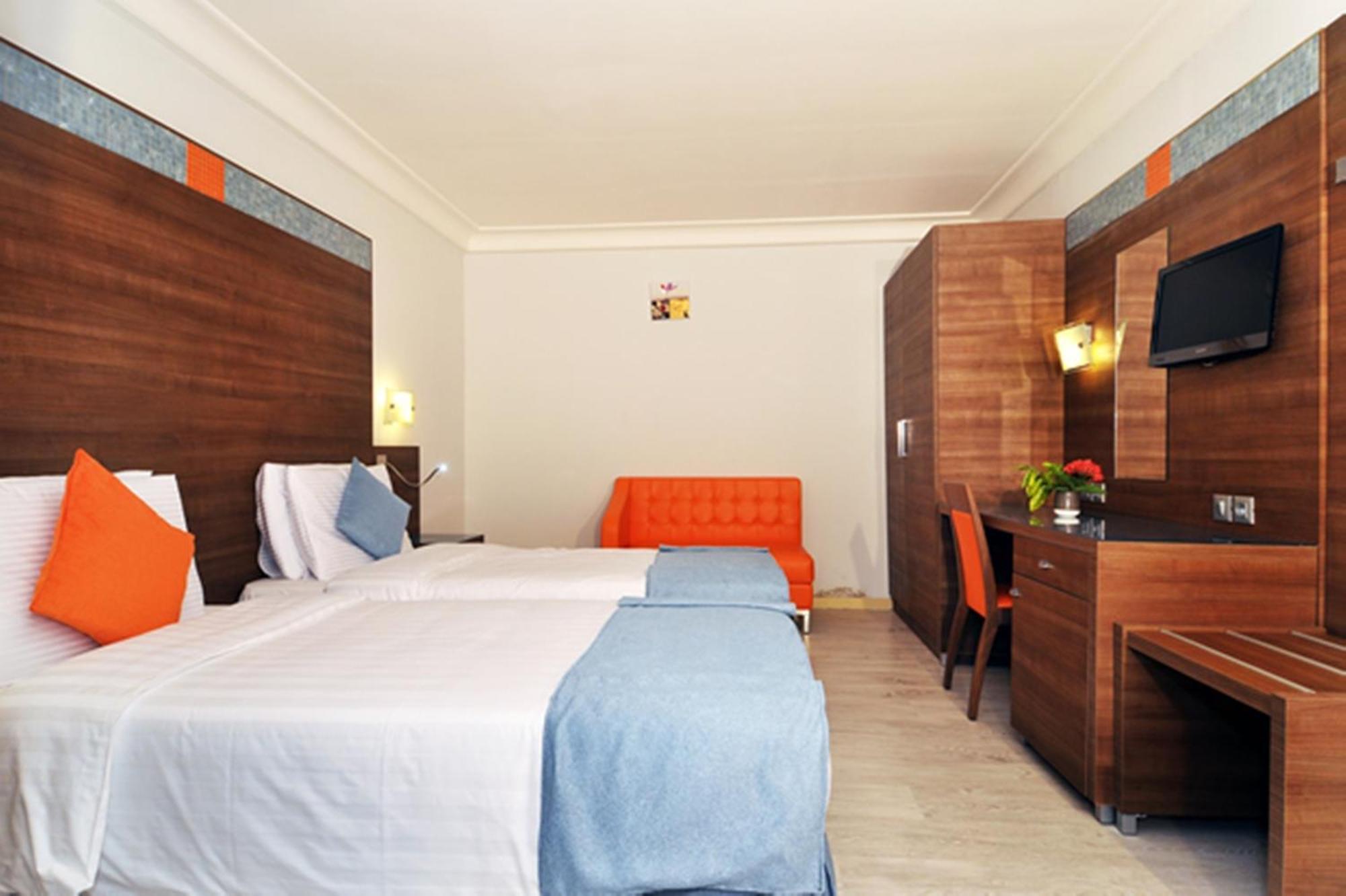 Benin Royal Hotel Cotonou Exterior foto