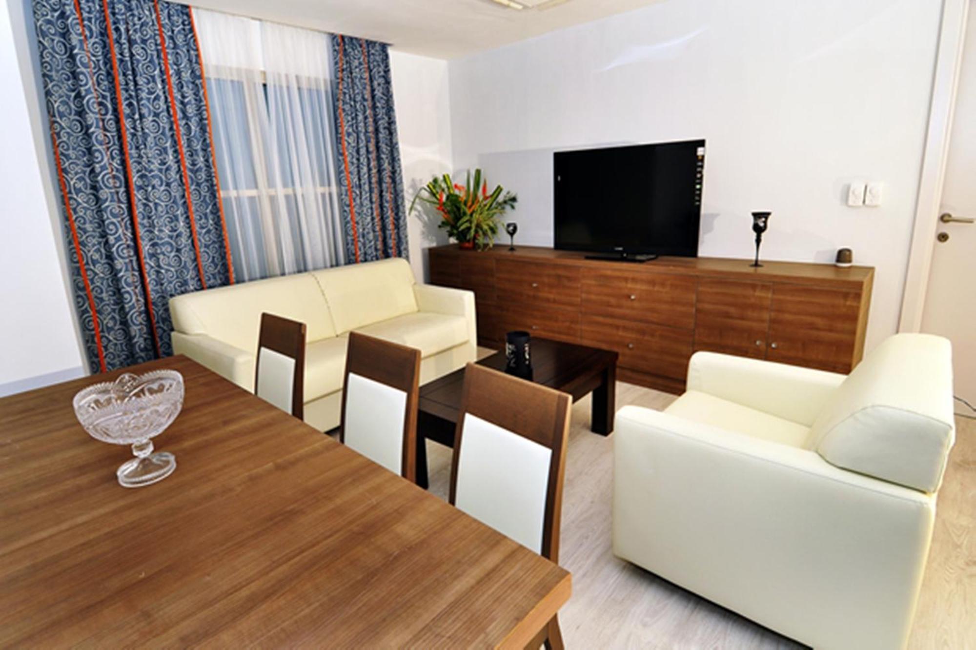 Benin Royal Hotel Cotonou Exterior foto